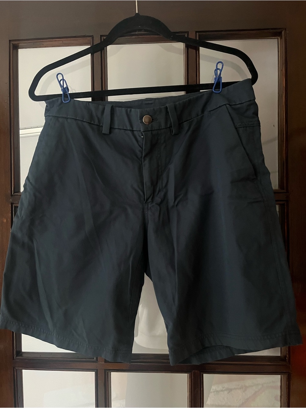 EUC Men’s Lululemon Commission Short Slim in Black